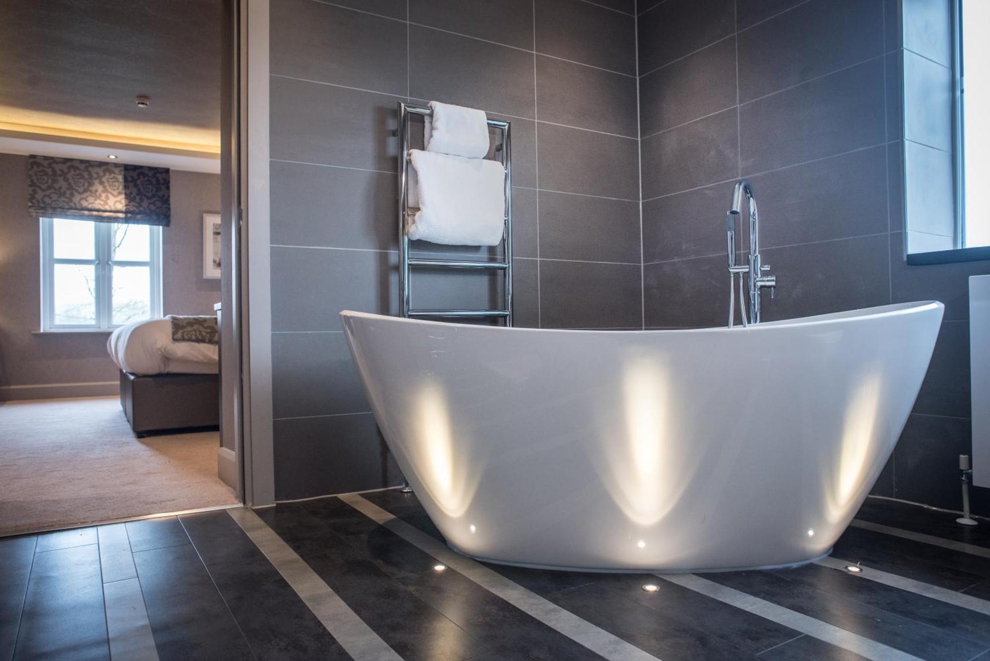 Farmhouse Suite - Annex Spa access not included